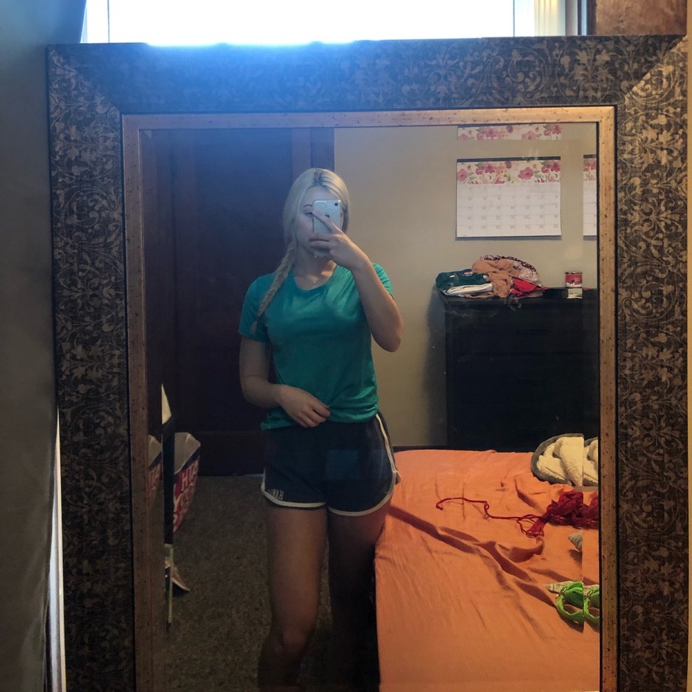 danskin athletic top🤍
